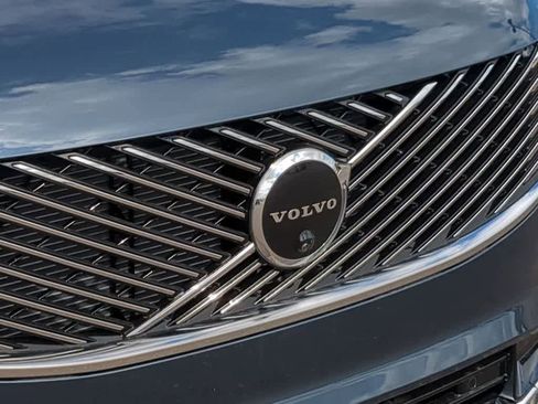 New 2026 Volvo XC90 B6 Plus AWD/4WD image 11