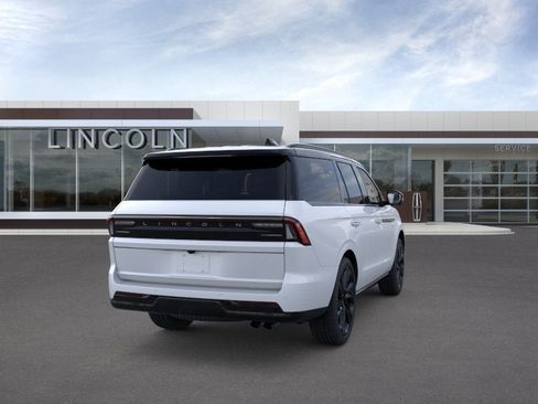 New 2026 Lincoln Navigator Black Label AWD/4WD image 8