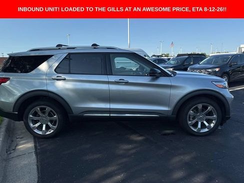 Used 2020 Ford Explorer Platinum w/ Premium Technology Package AWD/4WD image 3