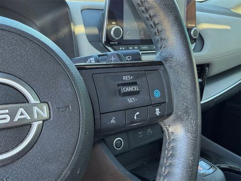 Used 2023 Nissan Rogue SV w/ SV Premium Package image 14