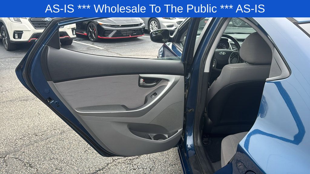 Used 2014 Hyundai Elantra SE w/ Option Group 02 FWD image 27