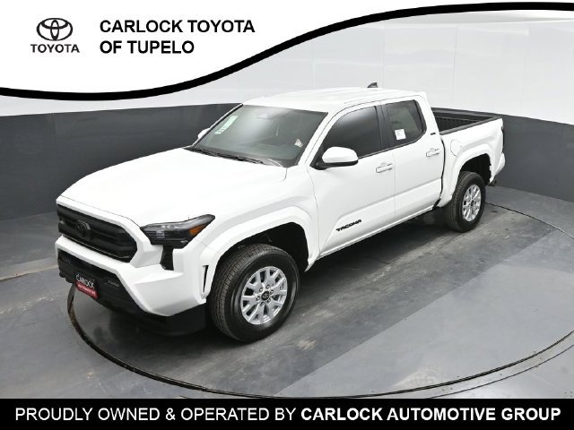 Used 2025 Toyota Tacoma SR5 AWD/4WD image 34