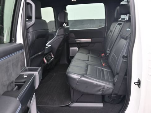 Used 2025 Ford F250 Platinum AWD/4WD image 21
