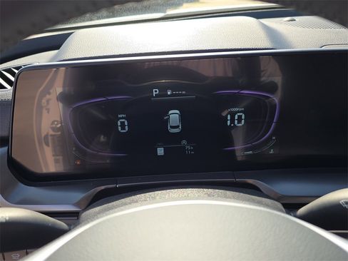 New 2025 Kia Telluride S image 33