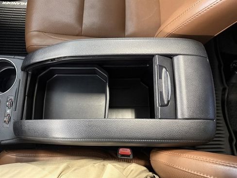 Used 2019 Toyota Highlander Limited image 48