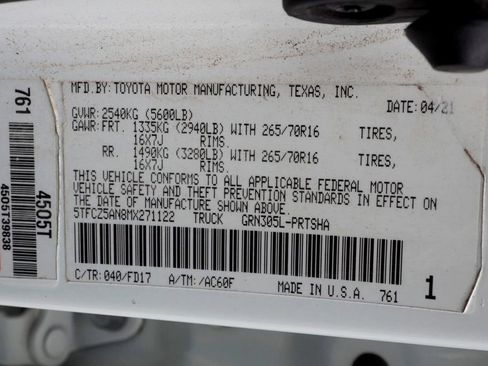 Used 2021 Toyota Tacoma TRD Off-Road w/ Technology Package AWD/4WD image 27