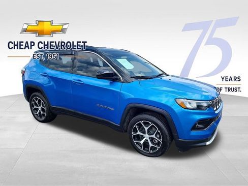 Used 2024 Jeep Compass Limited AWD/4WD image 7