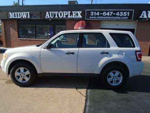 Used 2012 Ford Escape XLS AWD/4WD image 5