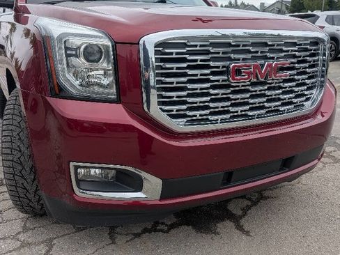 Used 2018 GMC Yukon Denali w/ Denali Ultimate Package AWD/4WD image 7