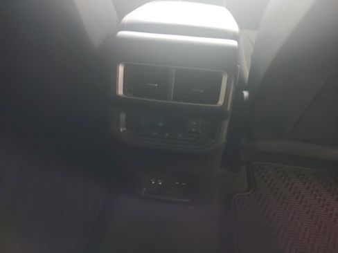 New 2026 Volkswagen Atlas SE image 14