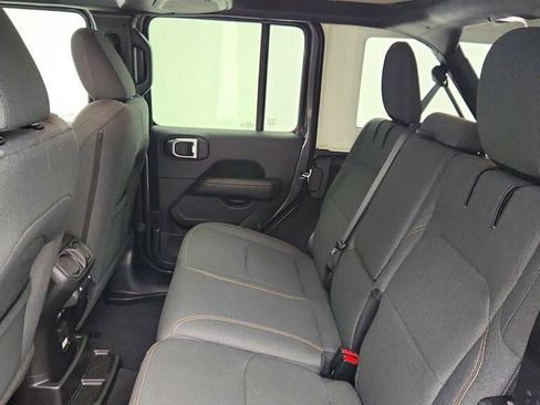 Used 2025 Jeep Wrangler Unlimited Sahara w/ Safety Group image 20