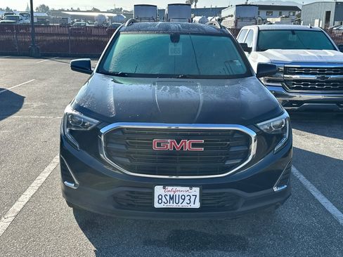 Used 2018 GMC Terrain SLE w/ Driver Convenience Package image 5