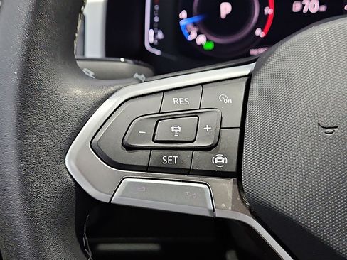 Used 2023 Volkswagen Atlas SE w/ Black Wheel Package FWD image 21