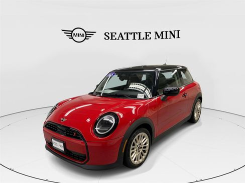 Certified 2025 MINI Cooper S image 1