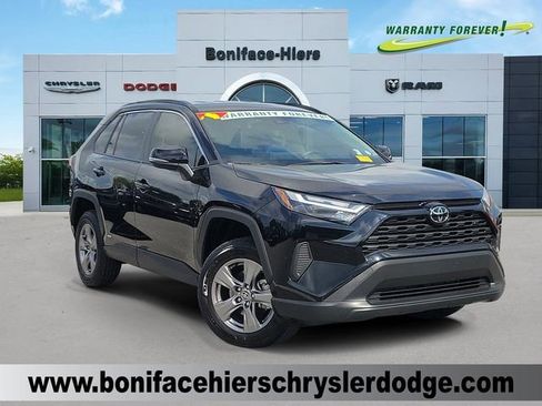 Used 2025 Toyota RAV4 LE image 1