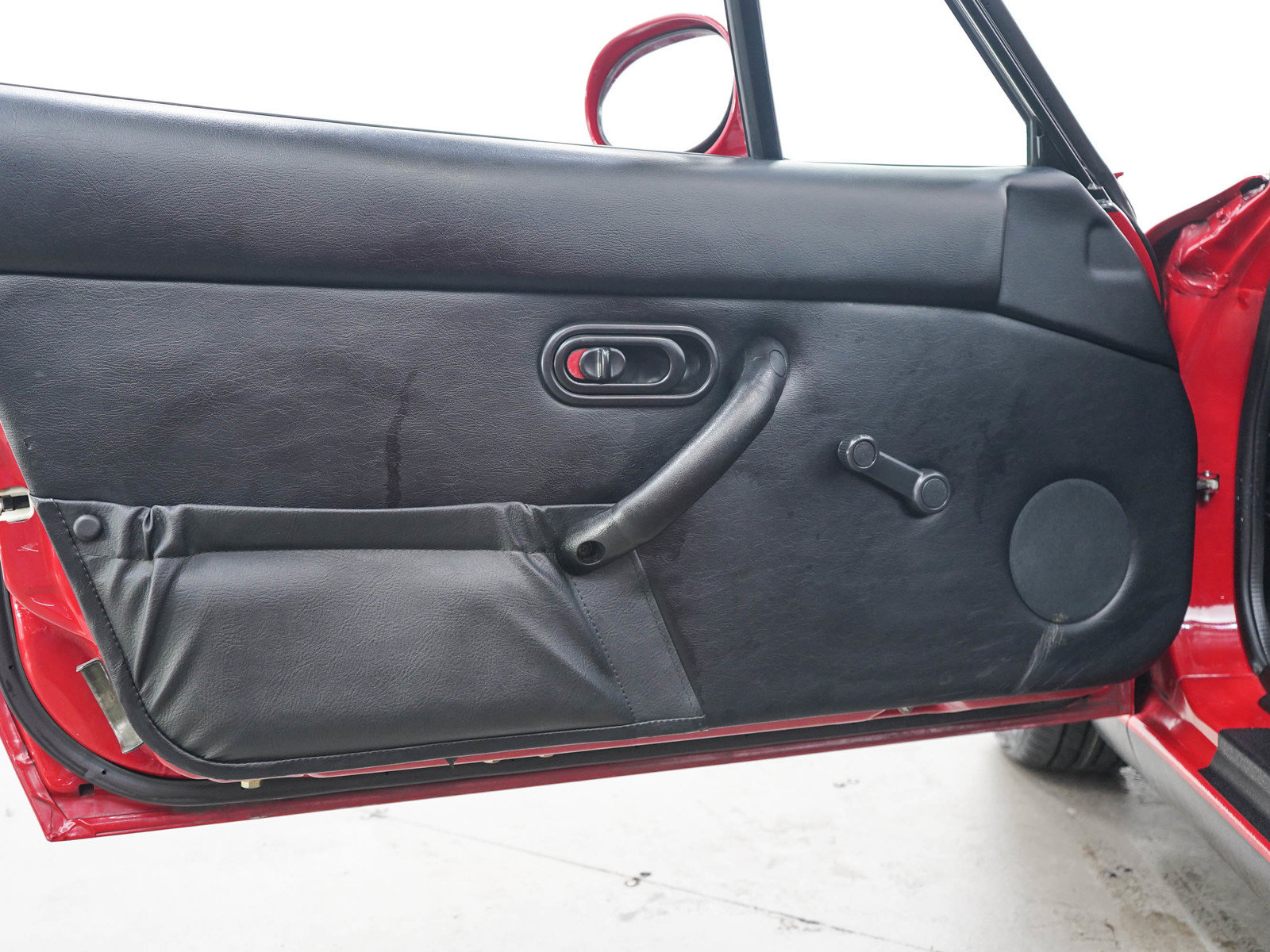 Used 1994 MAZDA MX-5 Miata RWD image 14