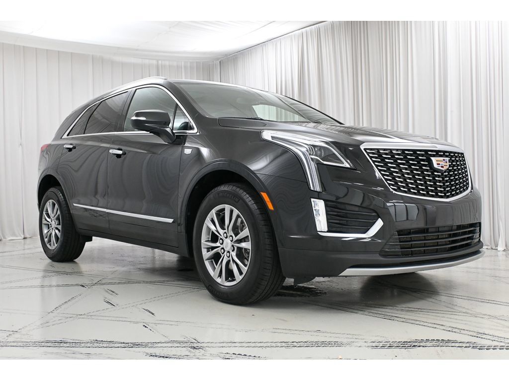 Used 2023 Cadillac XT5 Premium Luxury FWD image 2