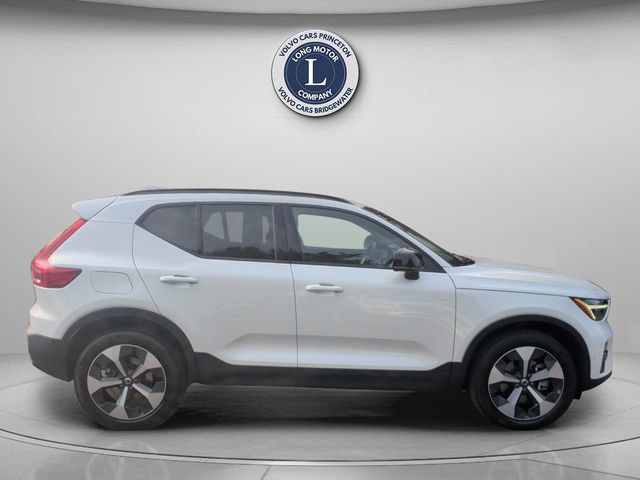 Certified 2024 Volvo XC40 B5 Plus w/ Protection Package Premier AWD/4WD image 11