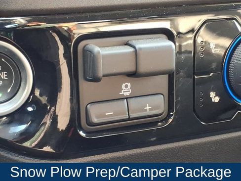 Used 2025 Chevrolet Silverado 2500 LT image 6