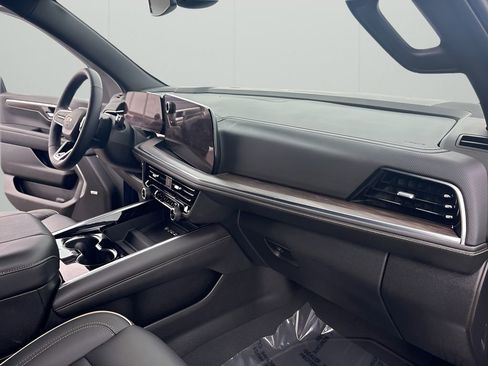 Used 2025 Chevrolet Tahoe Premier image 21