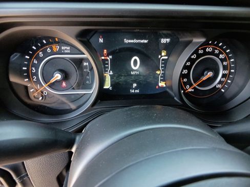 New 2025 Jeep Gladiator Rubicon w/ Convenience Group image 17