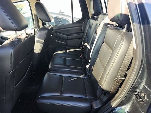 Used 2010 Ford Explorer Sport Trac Limited image 8