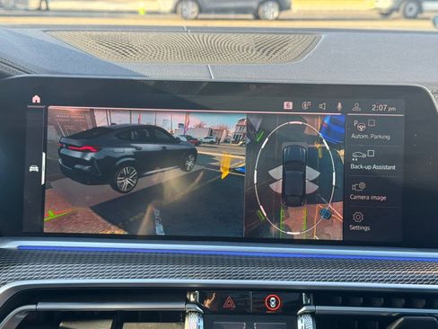 Used 2022 BMW X6 xDrive40i w/ M Sport Package image 44