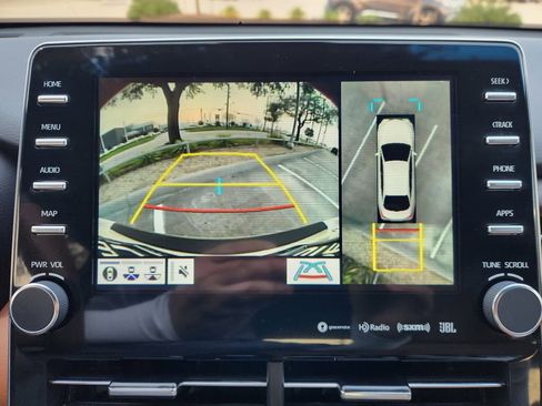 Used 2022 Toyota Avalon Limited w/ Advanced Safety Package image 17