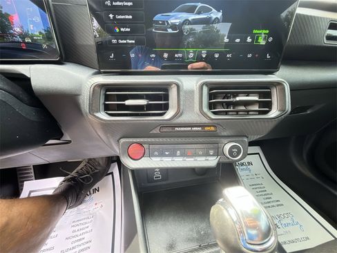 Used 2024 Ford Mustang Coupe image 18