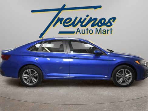 Used 2024 Volkswagen Jetta SE image 5