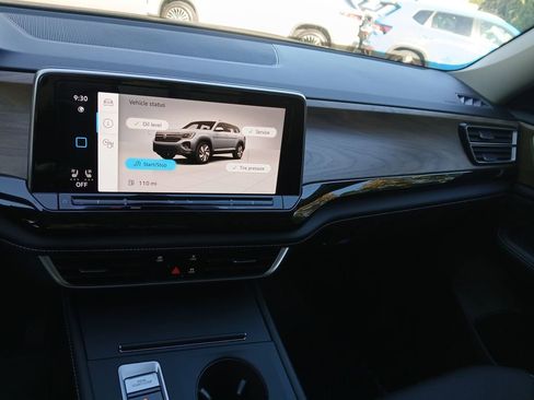 New 2026 Volkswagen Atlas SE image 17