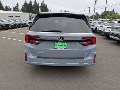 Used 2025 Honda Odyssey Sport-L image 5