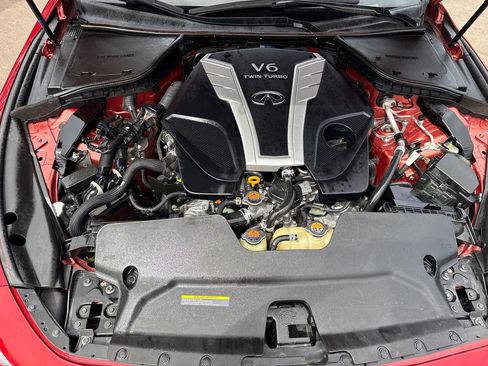 Used 2017 INFINITI Q60 Red Sport 400 image 24