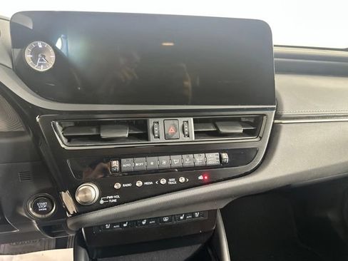 Used 2023 Lexus ES 350 Ultra Luxury w/ Accessory Package (Z2) FWD image 16