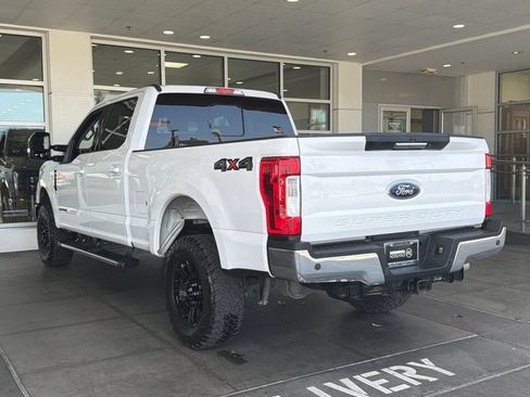 Used 2019 Ford F250 Lariat w/ Lariat Value Package AWD/4WD image 9