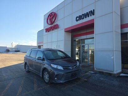 Used 2019 Toyota Sienna XLE