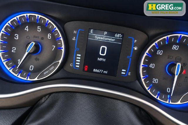 Used 2022 Chrysler Voyager LX FWD image 15