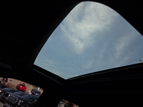 Used 2024 GMC Sierra 1500 AT4 w/ Technology Package image 31