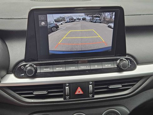 Used 2023 Kia Forte LXS image 18