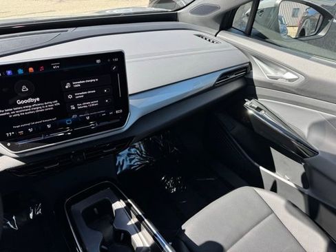 Used 2024 Volkswagen ID.4 Pro S image 19