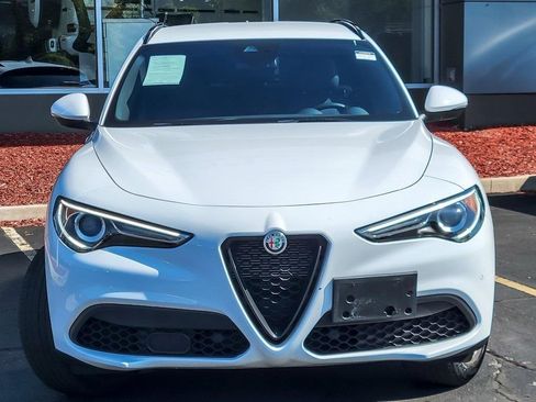 Used 2022 Alfa Romeo Stelvio Sprint image 4