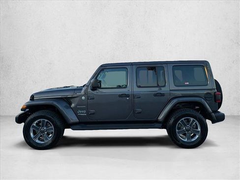 Used 2021 Jeep Wrangler Unlimited Sahara image 9