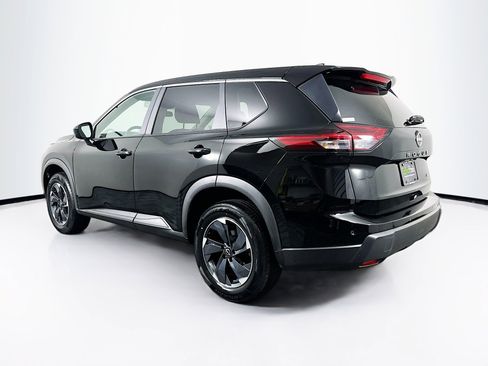 Used 2025 Nissan Rogue SV image 5
