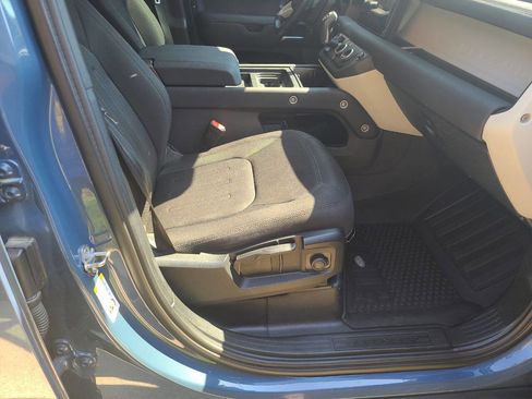 Used 2020 Land Rover Defender 110 image 34