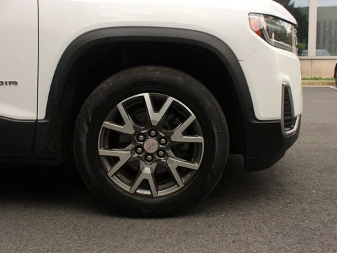 Used 2020 GMC Acadia SLE w/ Driver Convenience Package FWD image 4