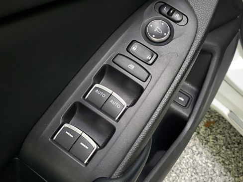 Used 2018 Honda Accord Touring image 23