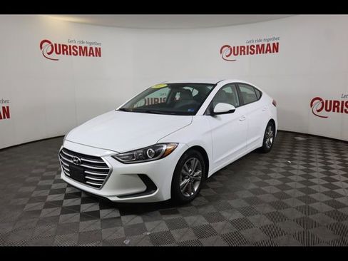 Used 2017 Hyundai Elantra SE image 4