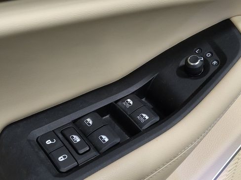 Used 2022 Jeep Grand Cherokee L Limited image 27