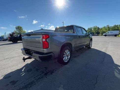 Used 2020 Chevrolet Silverado 1500 Custom w/ Custom Convenience Package AWD/4WD image 9