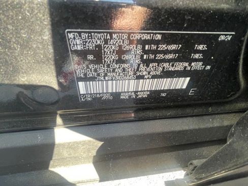 Used 2024 Toyota RAV4 LE image 3